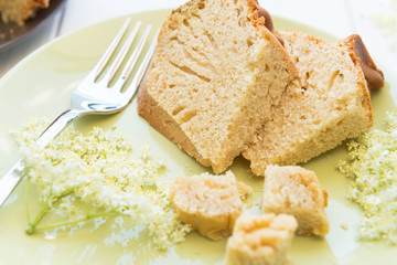 Donut Cake with elderflowers