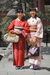 Fototapeta na wymiar Traditional Asian Women in Kimono
