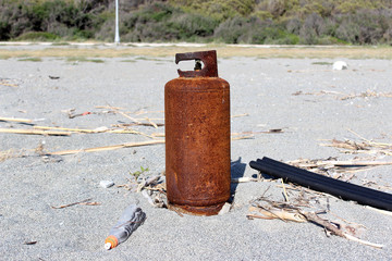 Gas Cylinder, Sea, Pollution