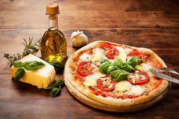 Pizza Margherita - 52289095