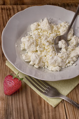 Творог с  клубникой