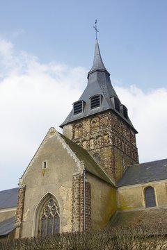 &eacute;glise de breteuil sur iton en normandie