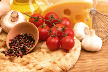 Cherry tomatoes, champignons, spices and garlic.