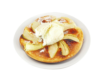 apfelpfannkuchen mit vanilleeis