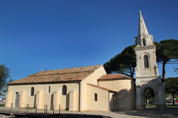 Fototapeta na wymiar Kościół Andernos-les-Bains