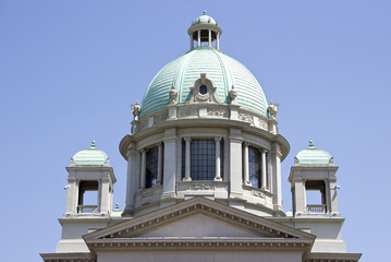 Fototapeta na wymiar Dome Parlamentu Krajowego Serbskiej