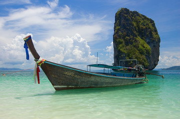 Longtail boat