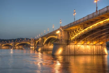 Photo sur Plexiglas Széchenyi lánchíd Margaret bridge, Budapest, Hungary