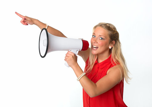 Blonde Frau  mit Megafon