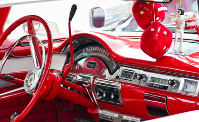 red car
