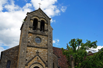 Fototapeta na wymiar Wieża kościoła Domme