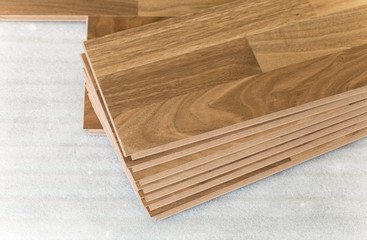Laminate wood planks