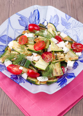Salad with grilled zucchini