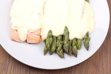 Asparagus with salmon