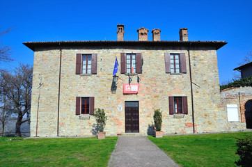 scorcio a fortunago, pavia, italia