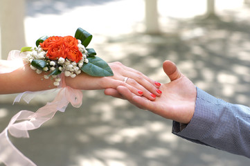 Hands newlyweds