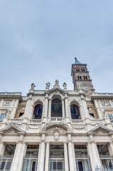 Fototapeta na wymiar Papieska Bazylika Santa Maria Maggiore w Rzymie, Włochy.