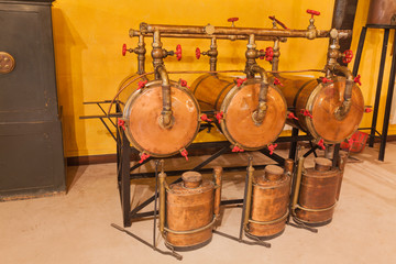 alambique  para destilar alcohol