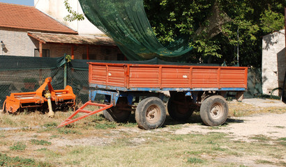 Old Red Farm Trailer