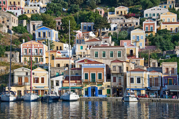 Obraz premium Port de Symi, île du Dodécanèse, Grèce