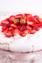 pavlova cake with strawberry