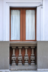 Obraz na płótnie Canvas architectural detail, old balcony