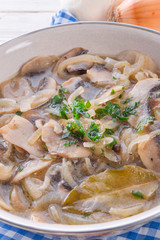 roasted mushrooms with onions