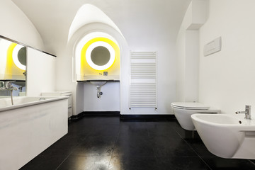 Interior wide  bathroom, Hotel Palazzo Cicala Genova