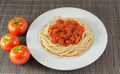 Spaghetti with tomato sauce, pasta