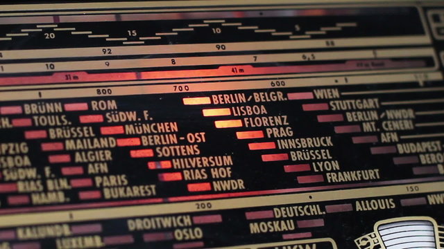 Altes Radio, Sendereinstellung