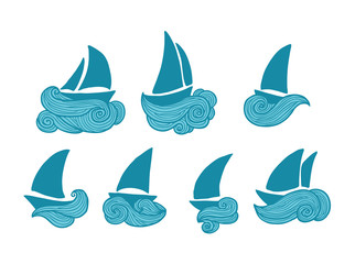 Set of different boats in the sea icons