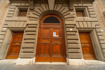 Fototapeta na wymiar Roma, edificio antico