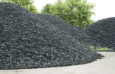 Coal pile - obrazy, fototapety, plakaty