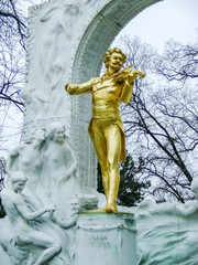 Johan Strauss stutue in Vienna