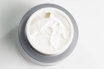 facial cream for modern women
