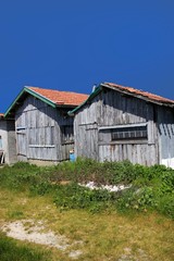 Fototapeta na wymiar Cabanes du port osréicole de Gujan-Mestras.