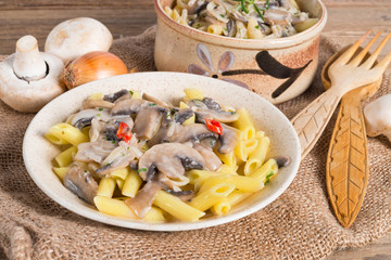 penne and mushroom sauce
