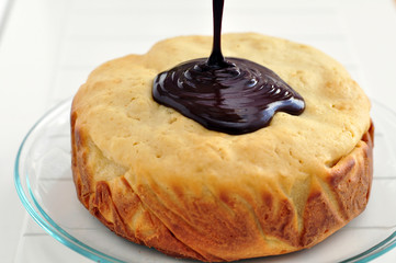 Vanillekuchen mit Schokoladenglasur