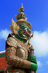 Giant statue at wat prakaew in thailand