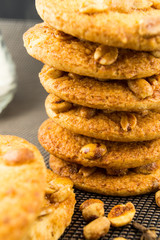 baked peanut butter cookies
