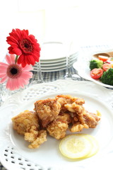 fried chicken with lemon
