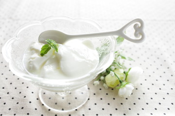 gourmet dessert, yogurt