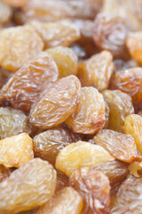 Dried raisins