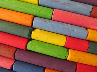 las tizas de colores de los chicos