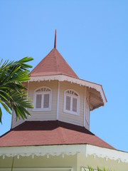 torre de la antigua parroquia del pueblo
