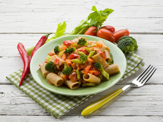 pasta with broccoli pepper and celery