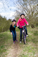 Fototapeta premium cycling girls