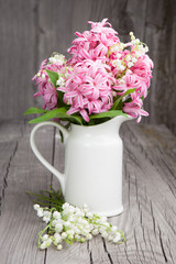 Bouquet of spring flowers in a vase
