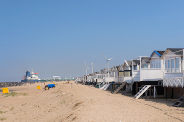 Fototapeta na wymiar Beach huts in Holland