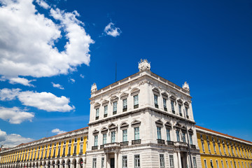 Fototapeta na wymiar historisches Gebäude in Lissabon